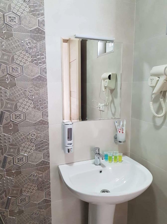 Baqari Inn Stepancminda Exteriér fotografie